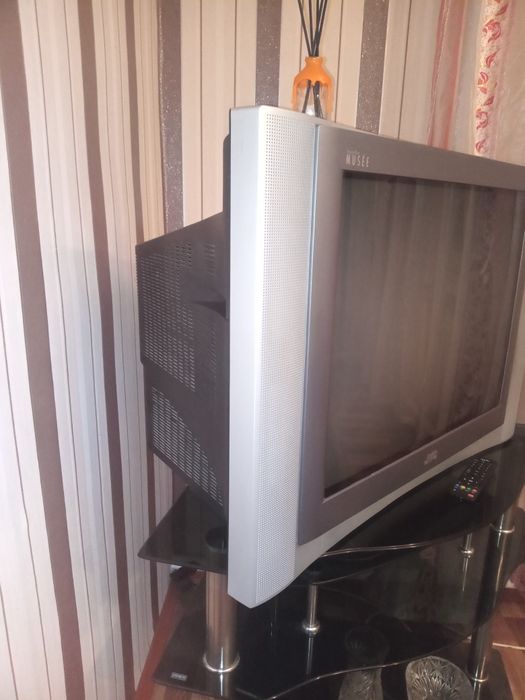 Телевизор JVS б/у в хорошем качестве