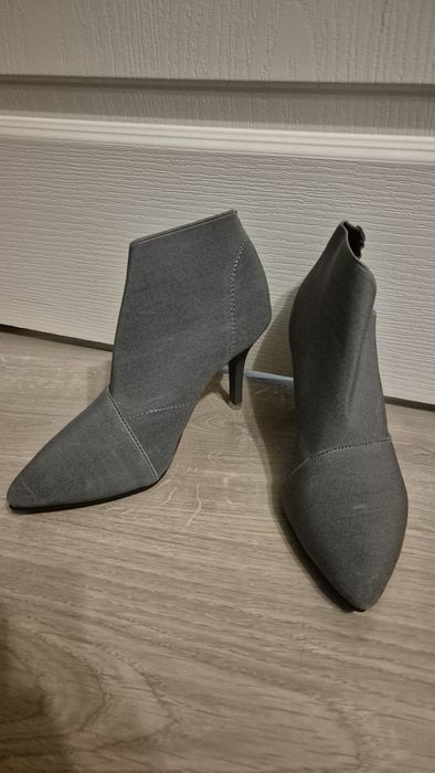 Ghete dama elegante marime 37 noi nepurtate
