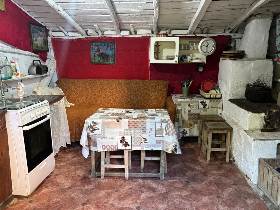 Casă batraneasca de vanzare!