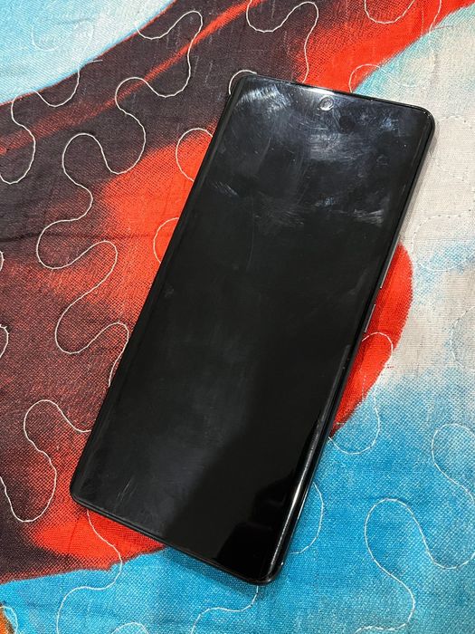 Телефон Vivo v25 pro