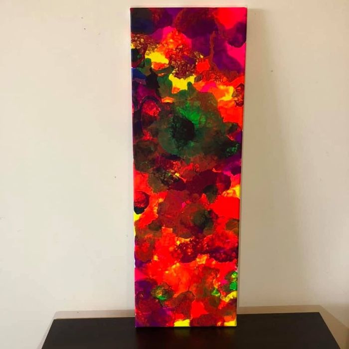 Ръчно рисувана картина на платно