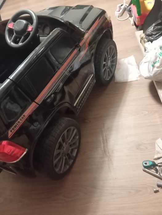 Продам детскую машинку