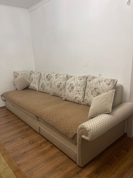 Продаю диван в хорошем качестве