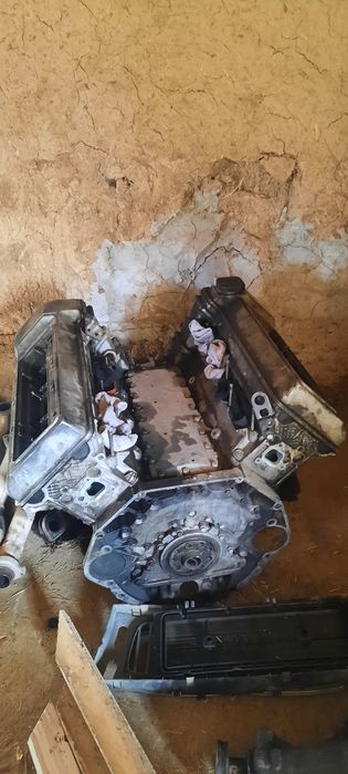 Продаётся мотор М60 V8