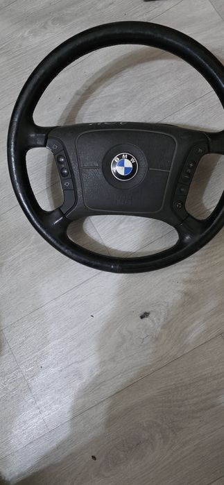 Продам  руль на бмв