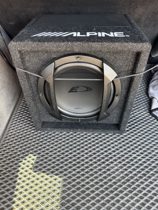Vand subwoofer alpine