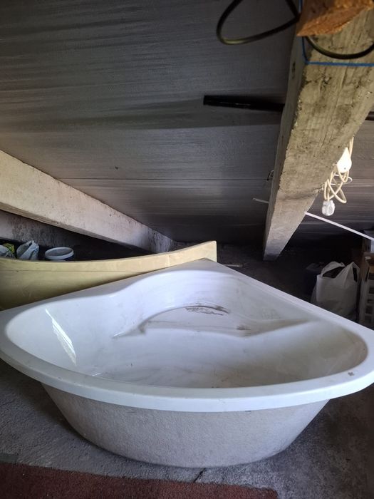 Vand Cada Baie pe colt 140x140