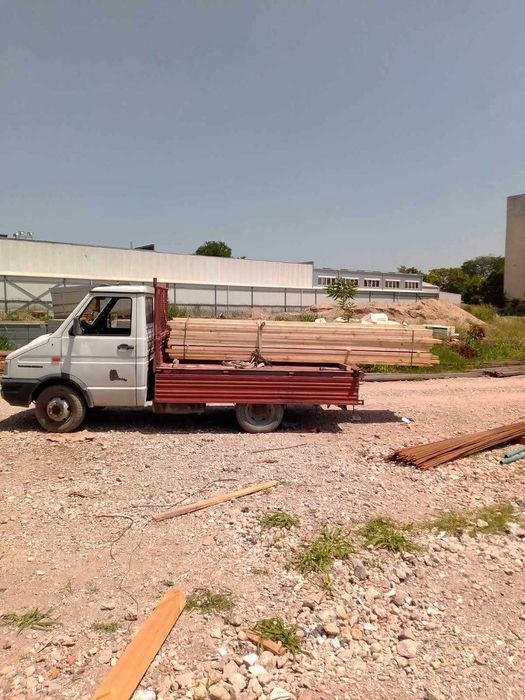 Дървен материал на цени от 150 до 280 евро