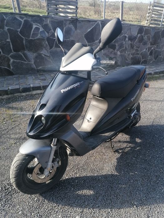Scuter Malaguti Phantom F12