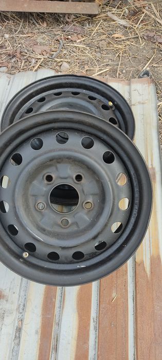 Продам диски и резину