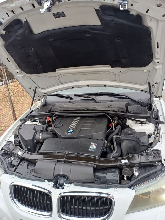 BMW E91 - 2.0 diesel