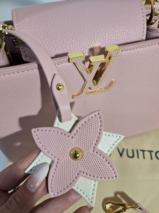 Чанта Louis Vuitton Capucines