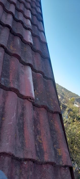 Executam acoperisuri si Reparatii acoperisuri