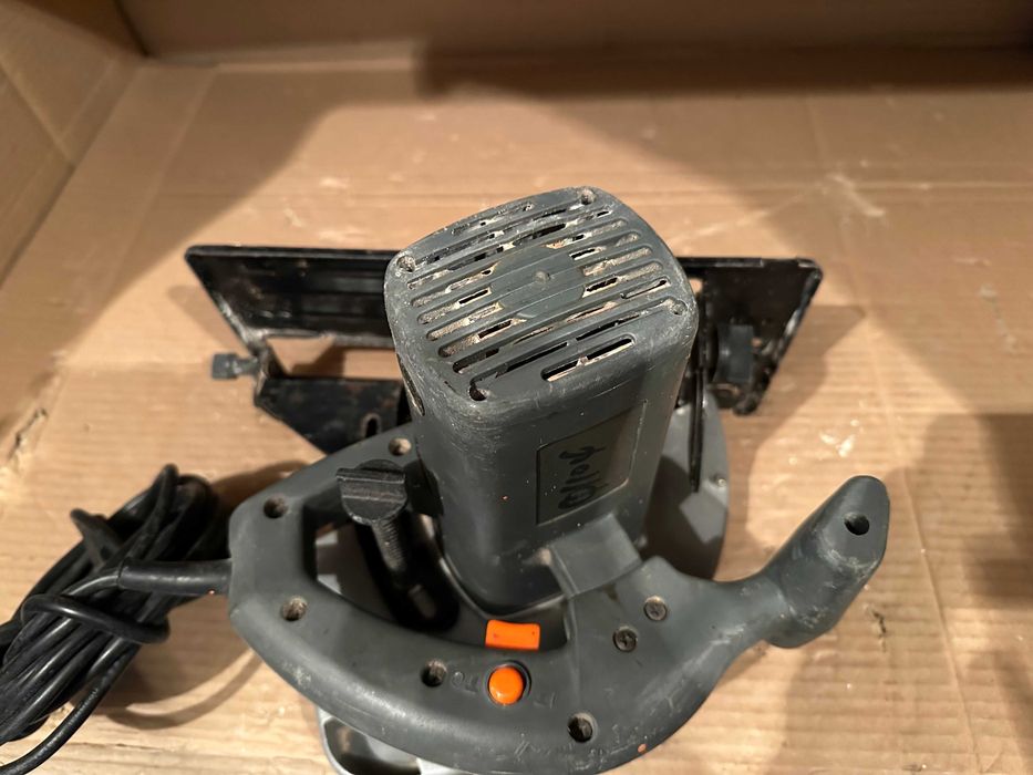 Ръчен циркуляр KINZO