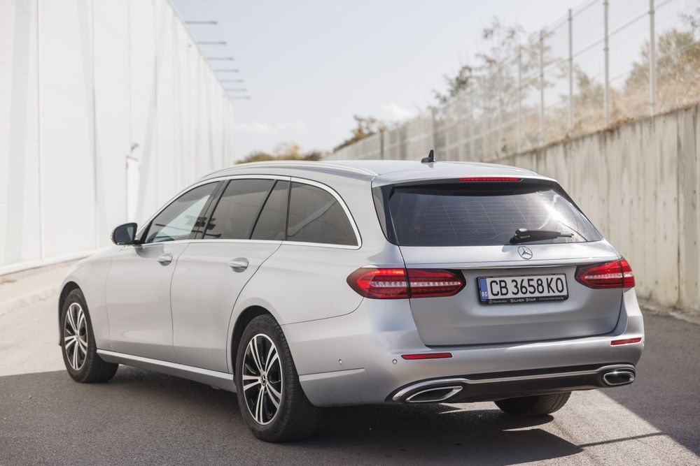 Mercedes E220 Силър Стар Реални 55 хил. км Пълна история Лизинг