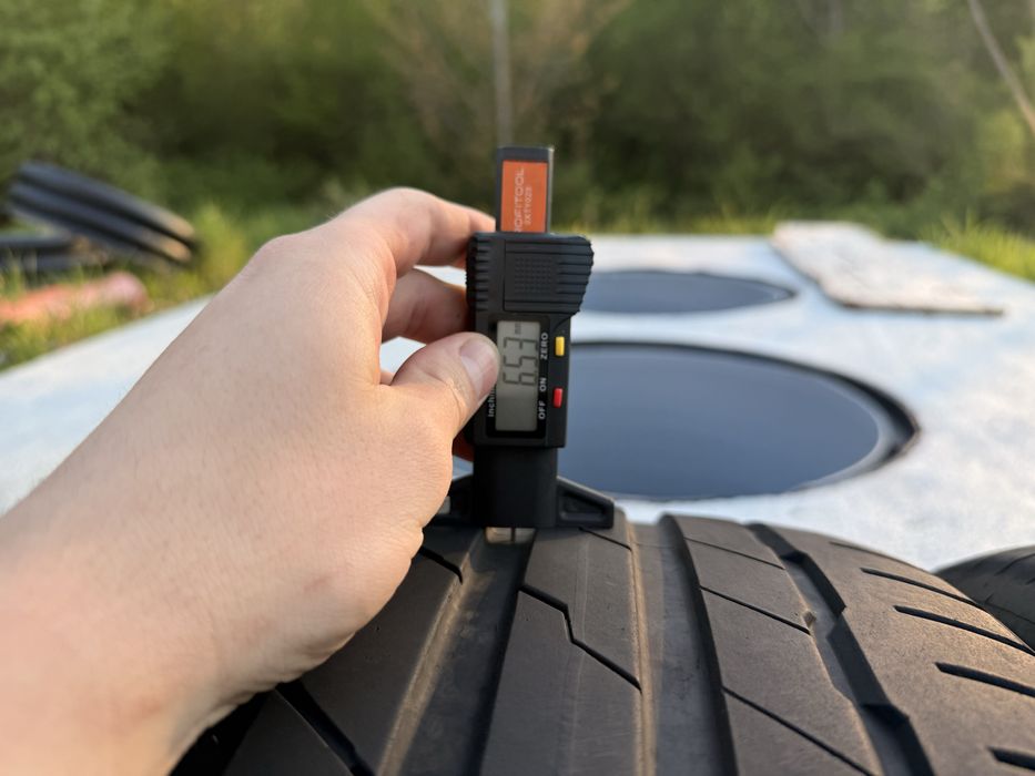 Летни гуми 255/40/19 ДОТ:22 HANKOOK
