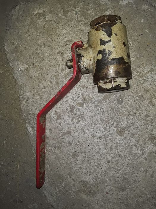 Продам     краны