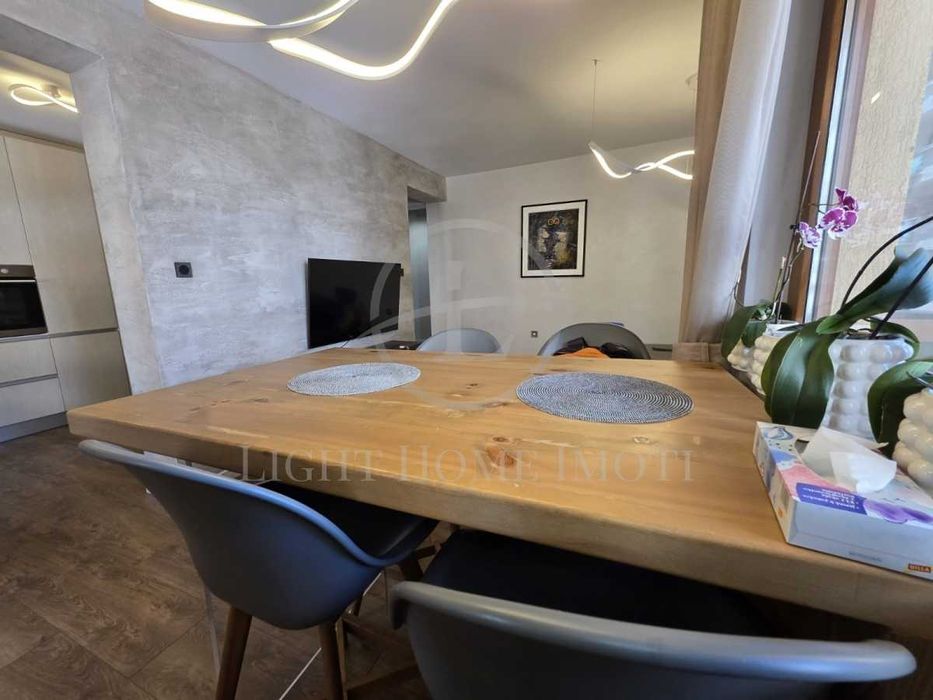 Продава се Тристаен апартамент в Пловдив, Кършияка - 113 кв.м за 2123 €/кв.м - Снимка #4