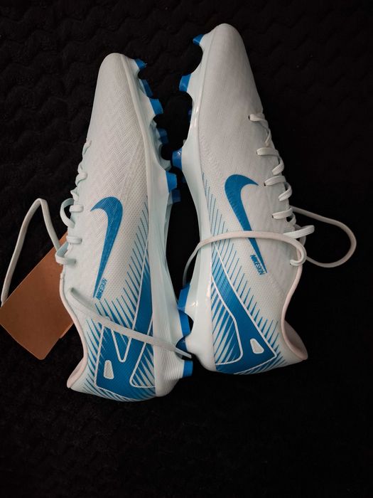 Ghete fotbal Zoom Vapor 16 academy FG/MG.