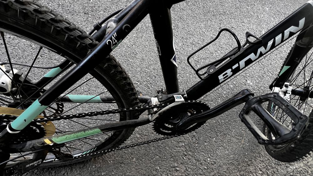 Bicicleta Decathlon  Btwin roti 24 copil 9-12 ani frane disc