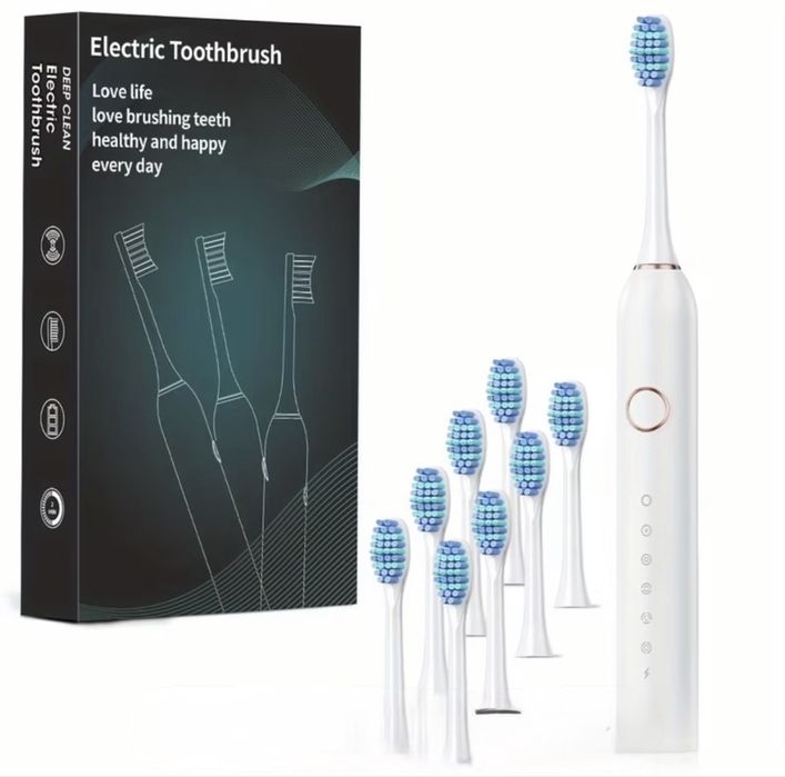 Четка за зъби в бял цвят