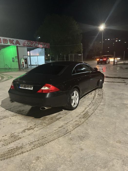 Продавам Mercedes cls 320