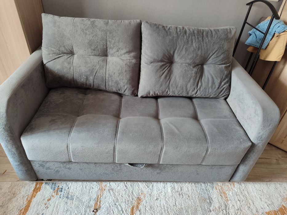 Продаю диван за 120 тыс. Юго-восток