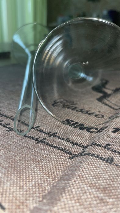 Стъклена фуния стерилизирана