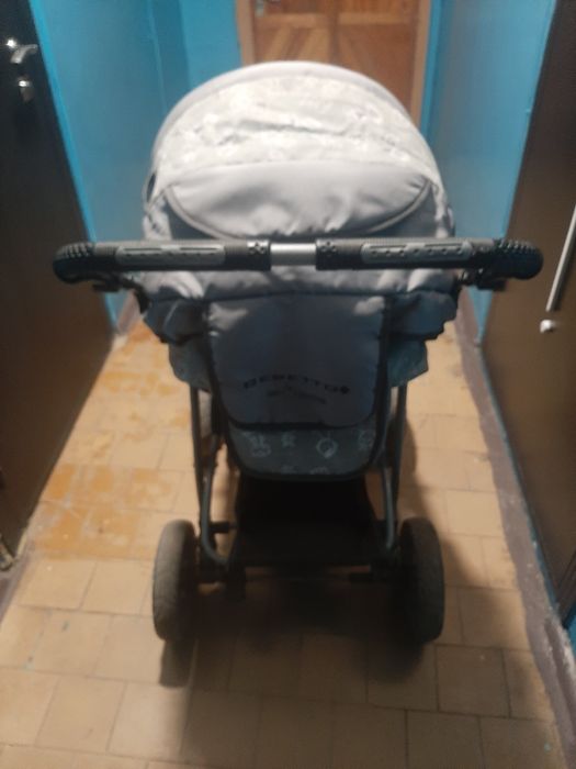 Детская коляска . продам.