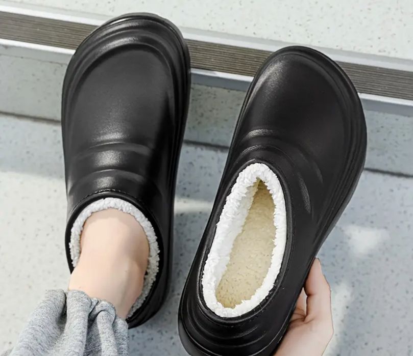 Леки мъжки обувки