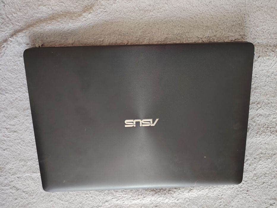 Laptop Asus C453M