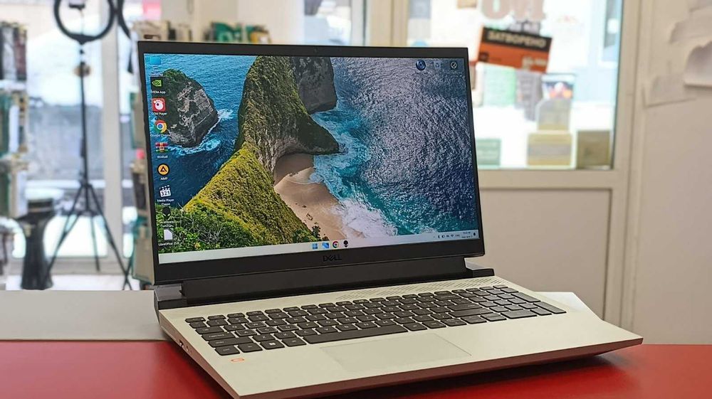 Лаптоп Гейминг DELL G15 5525 Топ Цена!!!