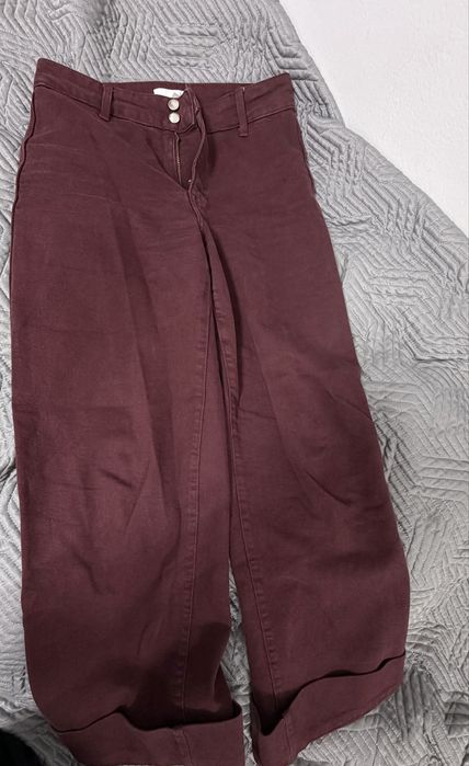 продам джинсы красный