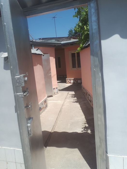 Uy hovli. Участок. Sotiladi. Продаётся.