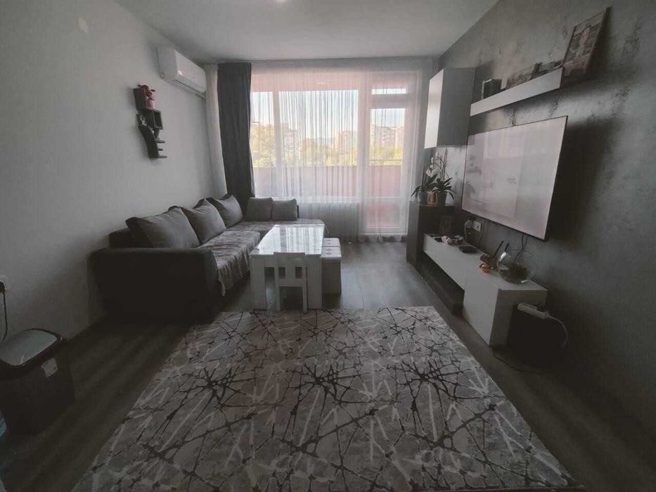 Продава се Тристаен апартамент в Пловдив, Тракия - 89 кв.м за 929 €/кв.м - Снимка #1