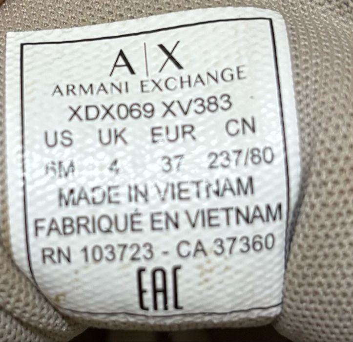 Маратонки ARMANI EXCHANGE 37 номер