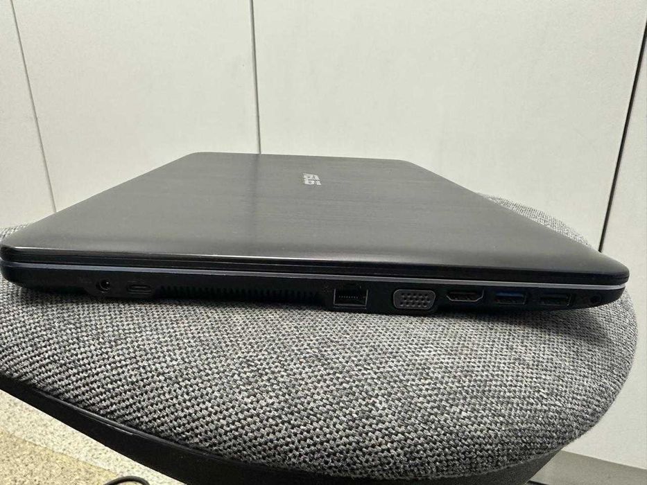 Ноутбук ASUS X540LA