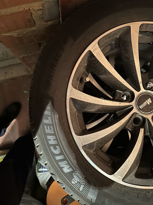 Продам комплект диски