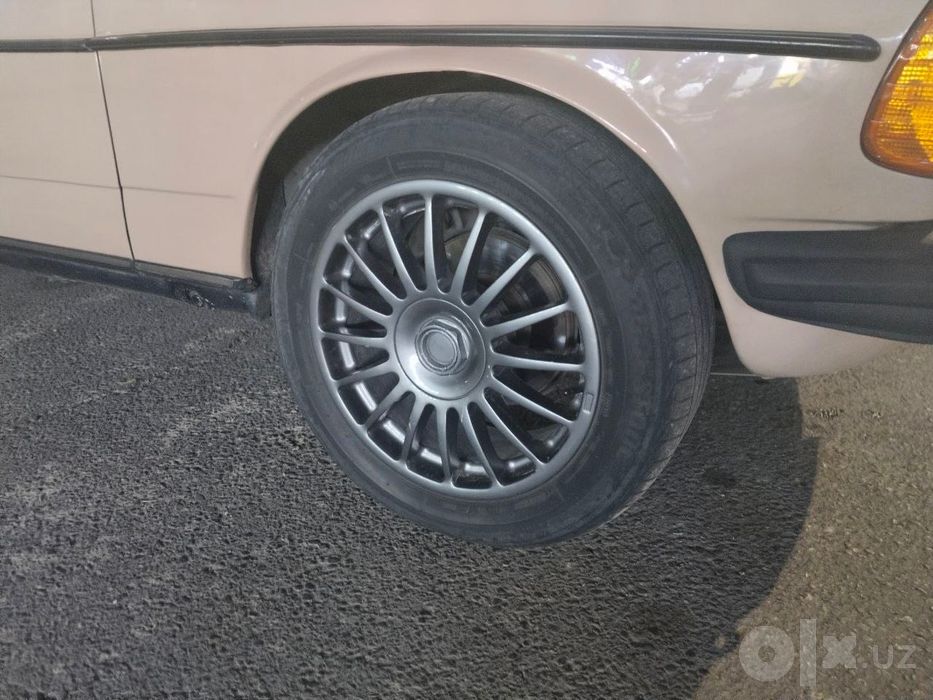 Продам диски с баллонами r17
