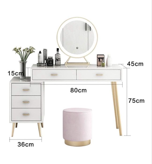 Туалетный столик , трюмо .