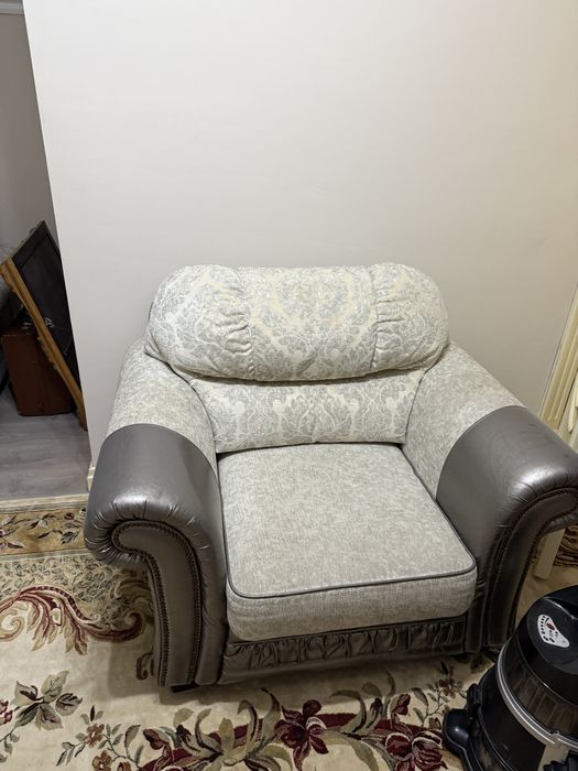 Продам диаан и кресло