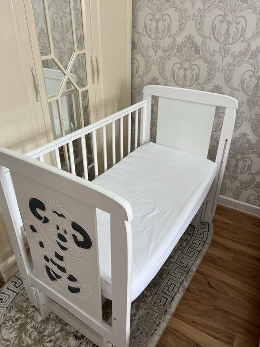 Продам детскую кроватку