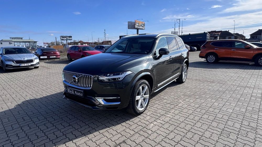 Volvo XC 90 Volvo XC90 T8 AWD Recharge . HIBRID PLUG-IN . 455 CP . 2021 - 7 LOCURI