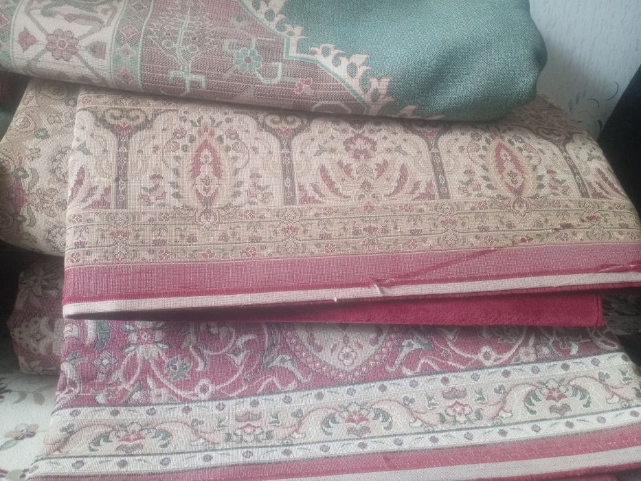 Ковры разные б/у