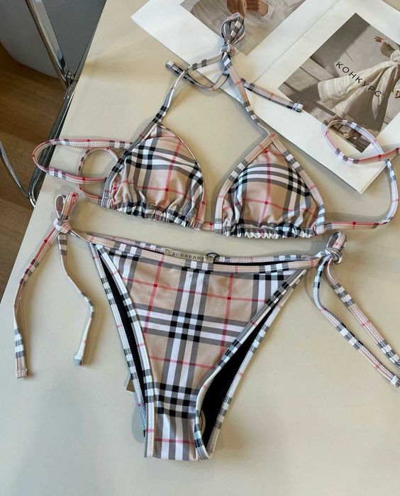 Aduc pe comanda Costume de baie BURBERRY orice model