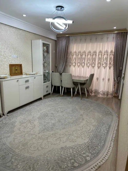 Сдаётся квартира на Юнусабаде СРОЧНО!
