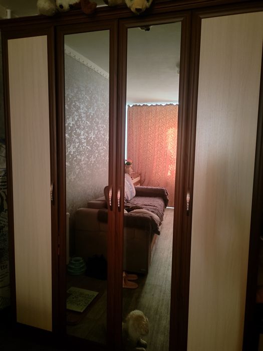 Продам шифоньер для спальни