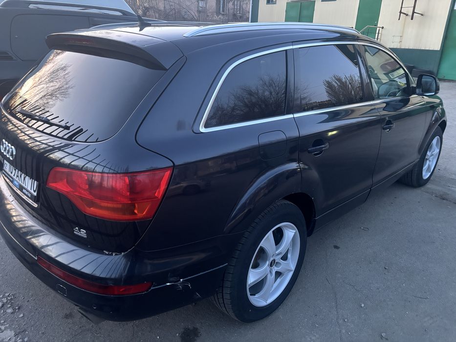 Audi Q7 (2007г.в.)