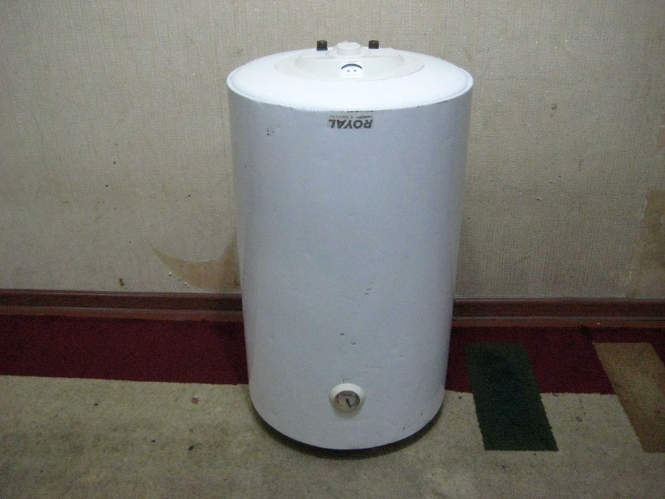 Royal 80L водонагреватель накопительный отличном рабочим состоянии!