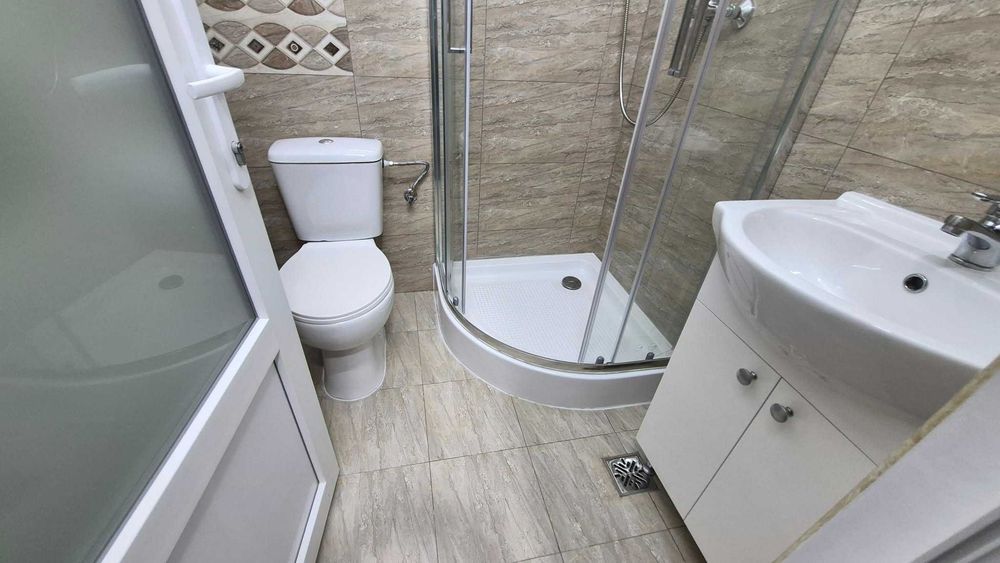 Garsoniera renovata mobilata si utilata Onesti.
